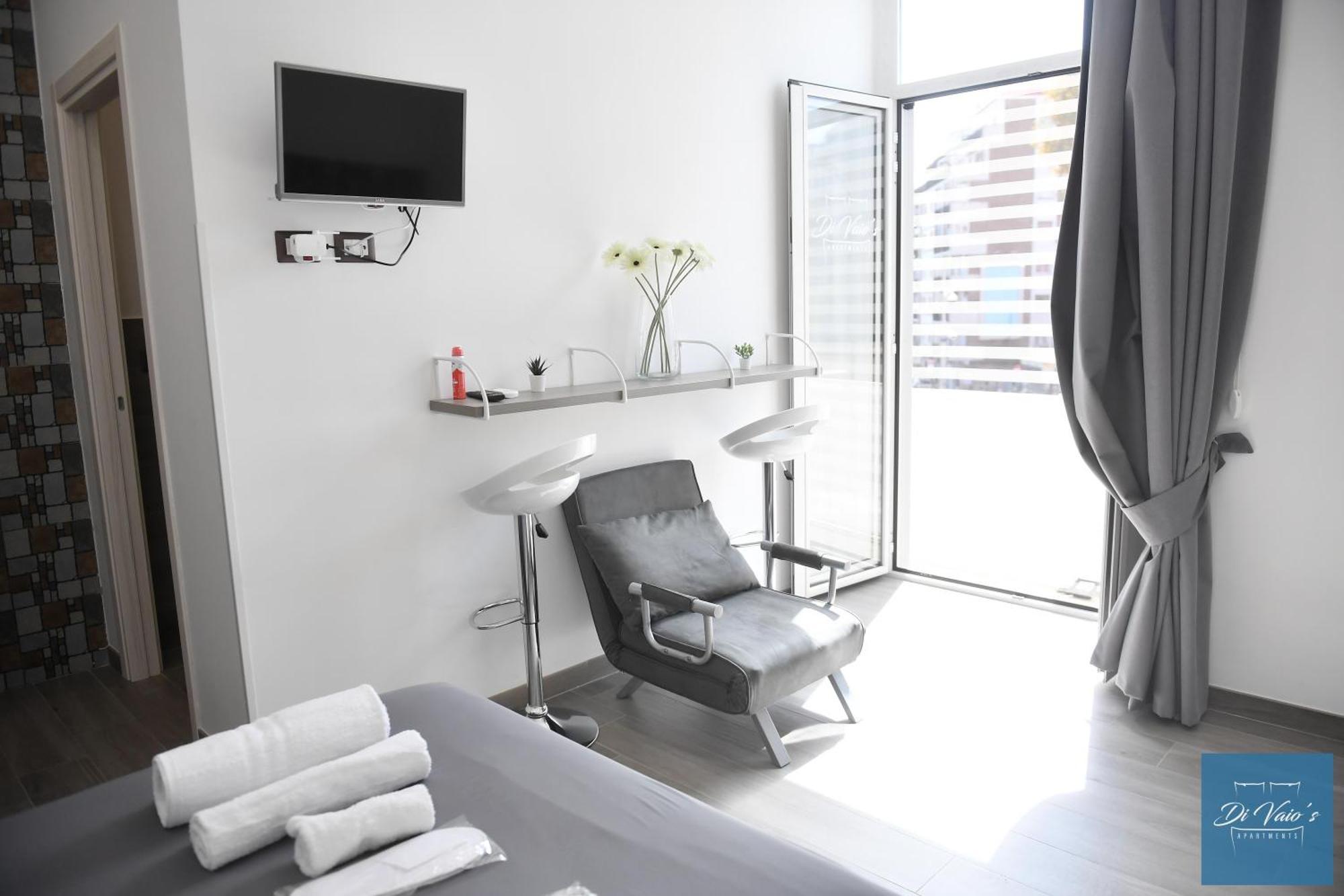 Di Vaio'S Apartments Νάπολη Εξωτερικό φωτογραφία